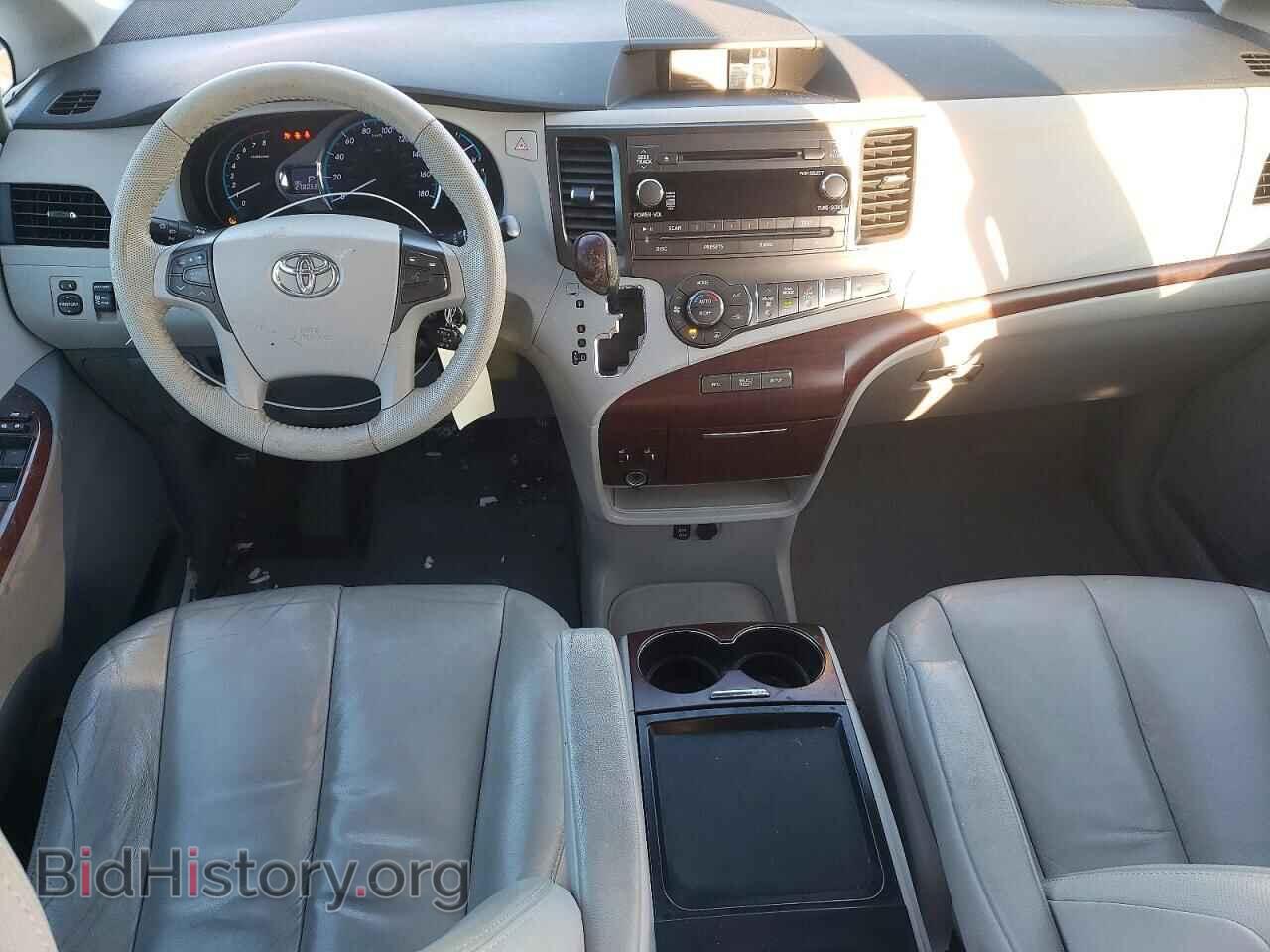 2011 TOYOTA All Models - VIN: 5TDYK3DC2BS077049 - Фото 8
