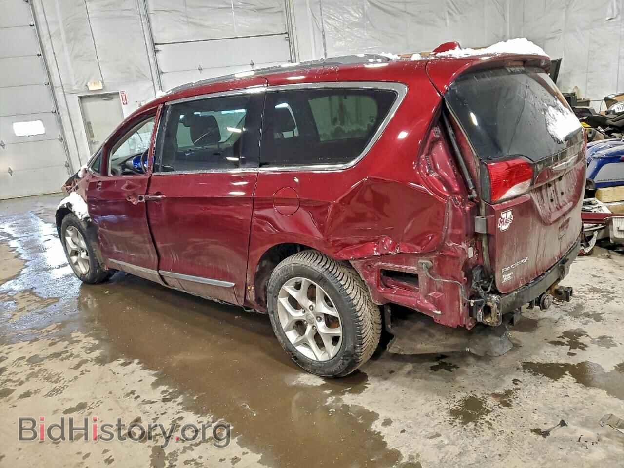 2018 CHRYSLER PACIFICA - VIN: 2C4RC1EG9JR357047 - Фото 2