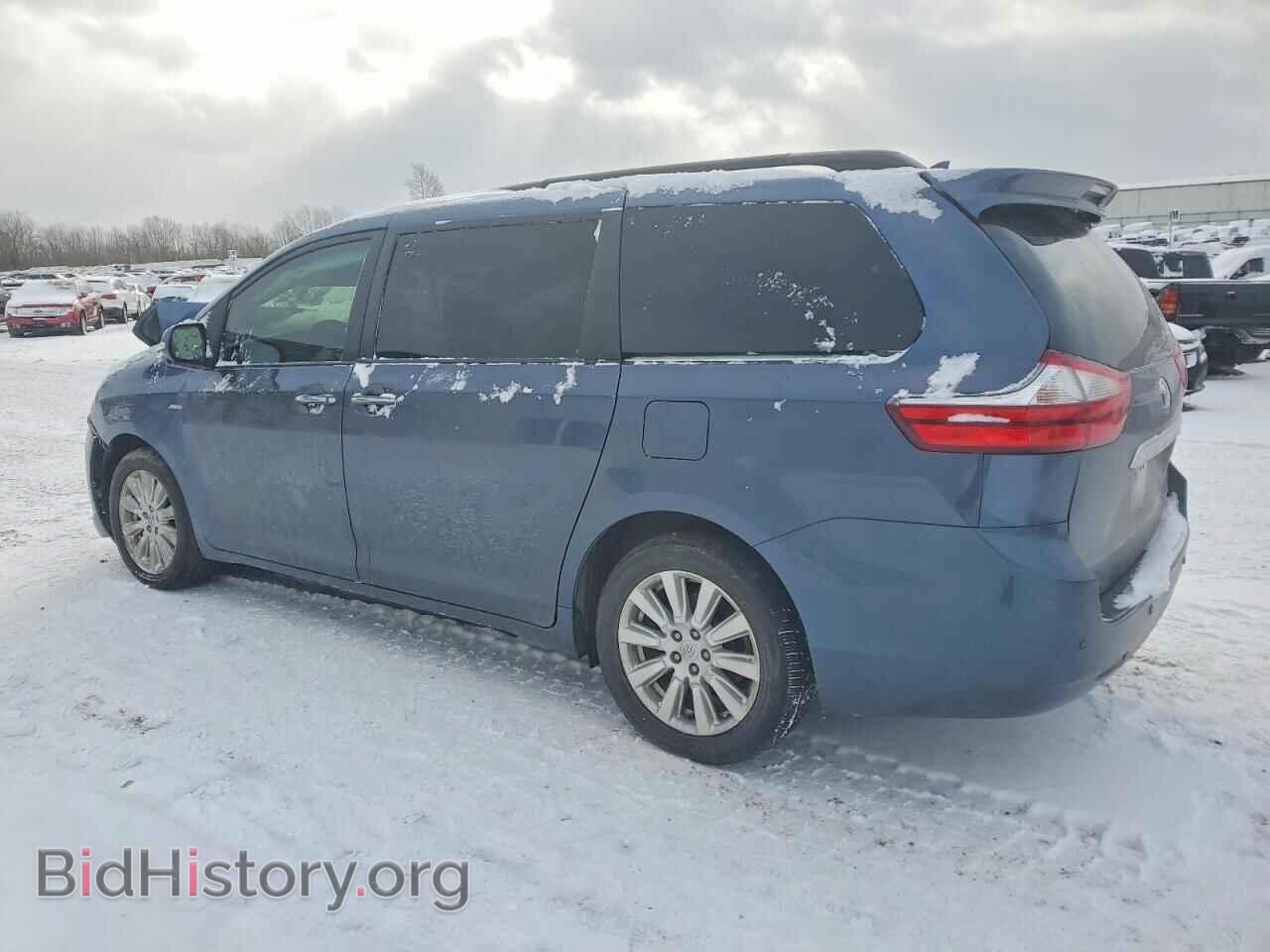 2017 TOYOTA All Models - VIN: 5TDDZ3DC6HS150717 - Фото 2