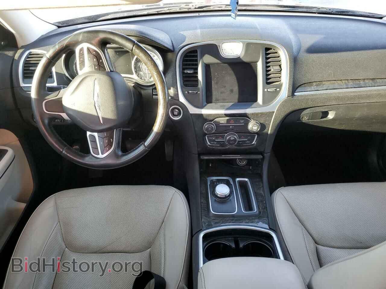 2018 CHRYSLER 300 - VIN: 2C3CCAKG6JH226677 - Фото 8