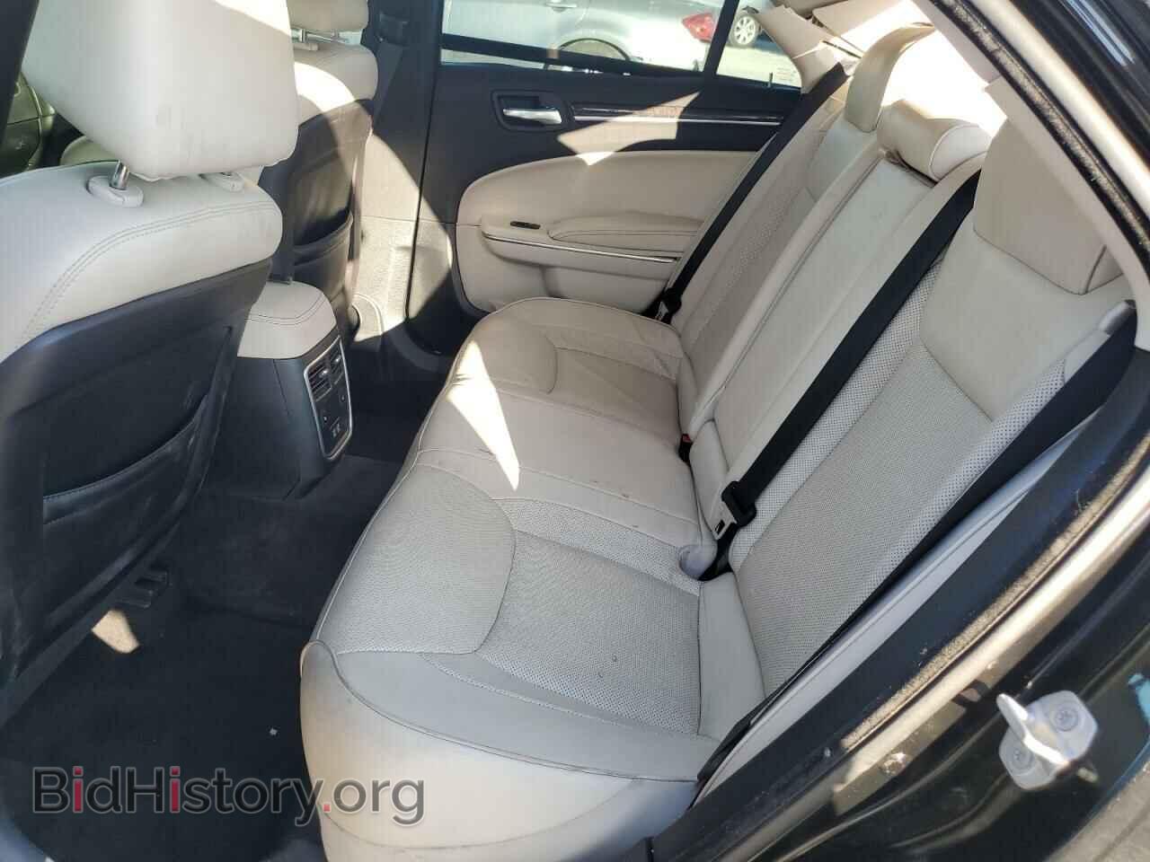 2018 CHRYSLER 300 - VIN: 2C3CCAKG6JH226677 - Фото 10