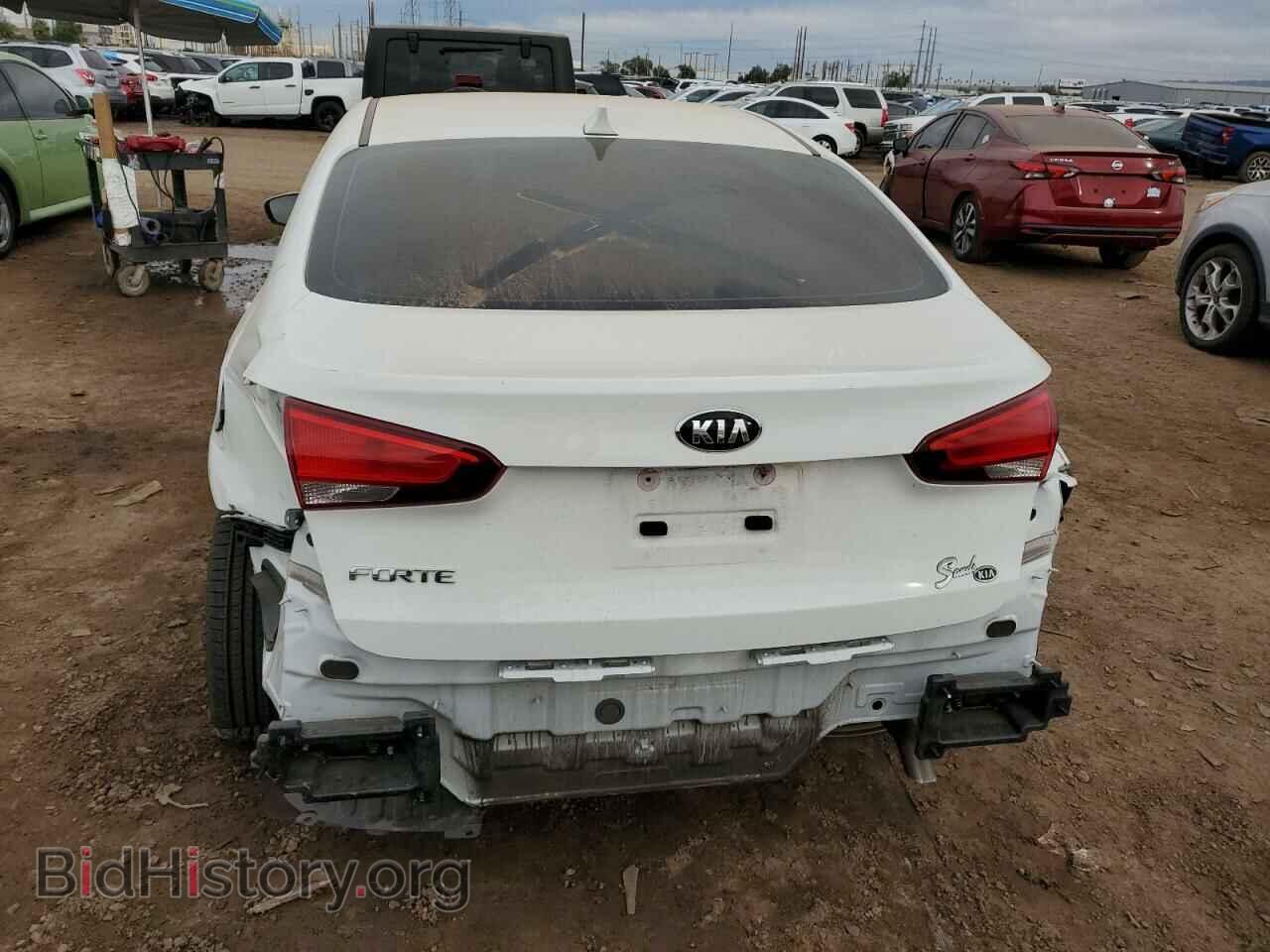 2017 KIA FORTE - VIN: 3KPFK4A78HE089519 - Photo 6