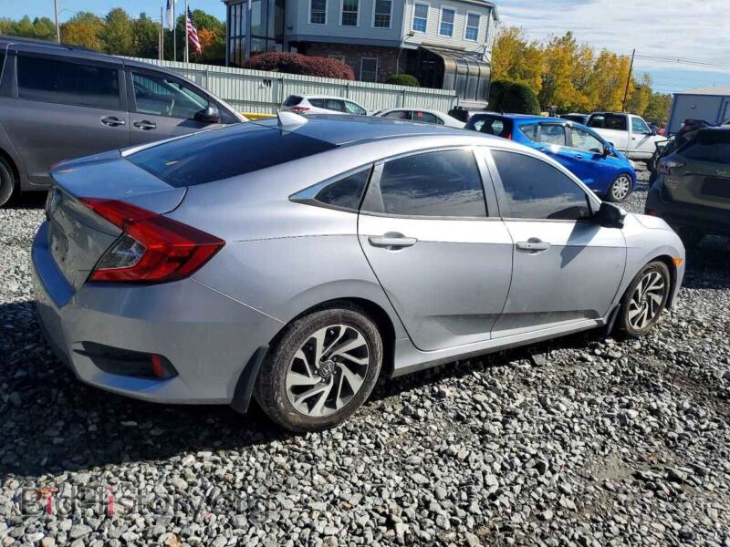 2017 Honda CIVIC (VIN 19XFC2F73HE012566) — фото 3 из 12