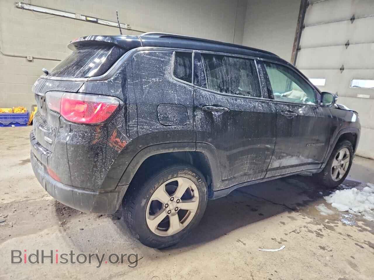 2019 JEEP COMPASS - VIN: 3C4NJDBB4KT648374 - Фото 3