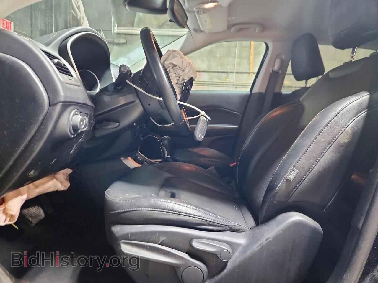 2019 JEEP COMPASS - VIN: 3C4NJDBB4KT648374 - Фото 7