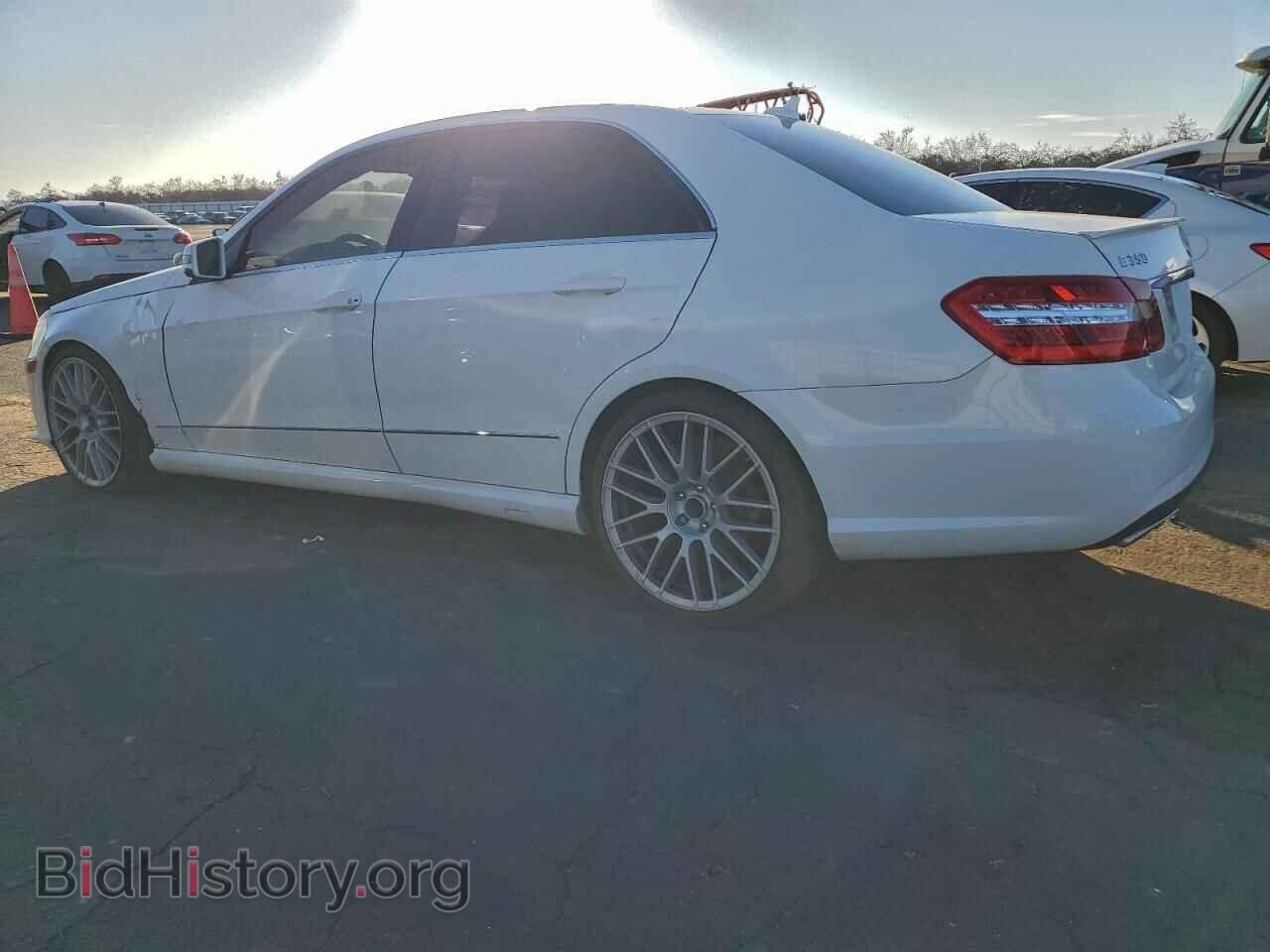 2013 MERCEDES-BENZ E-CLASS - VIN: WDDHF5KB1DA665363 - Фото 2