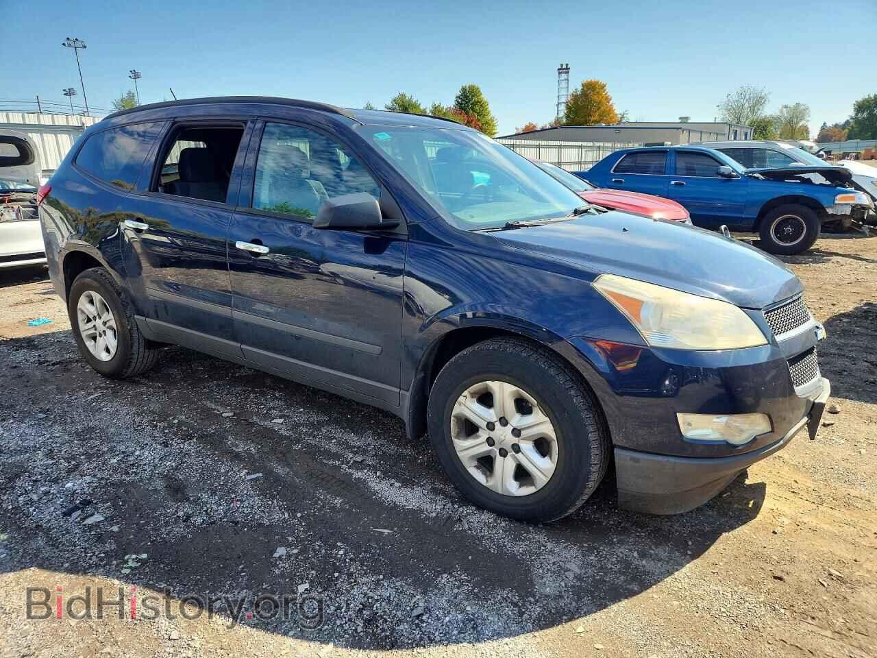 2011 CHEVROLET TRAVERSE - VIN: 1GNKRFED1BJ402904 - Фото 4