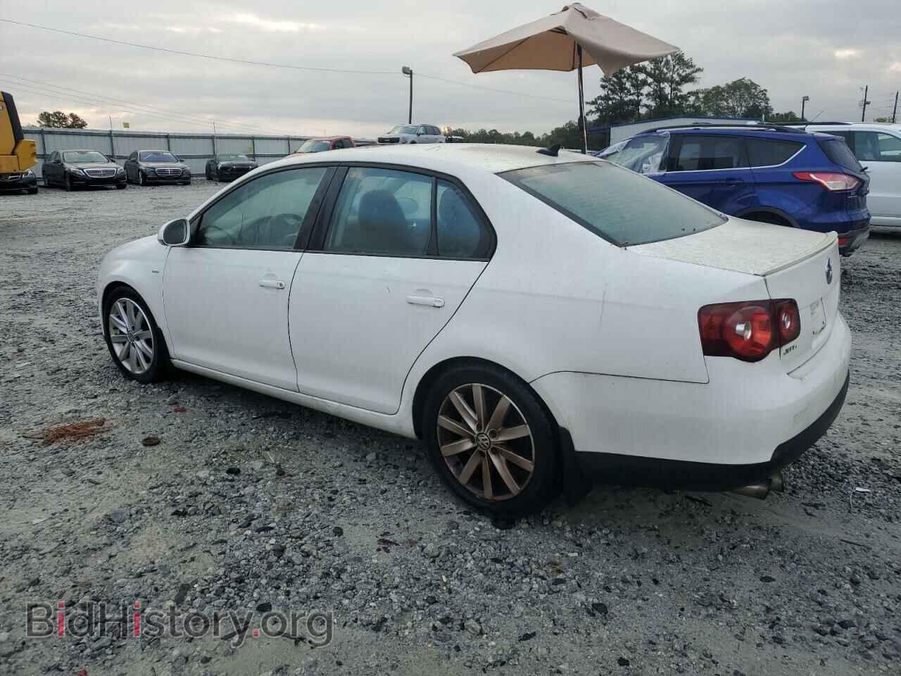 2010 VOLKSWAGEN JETTA - VIN: 3VWRA7AJ9AM046846 - Фото 2