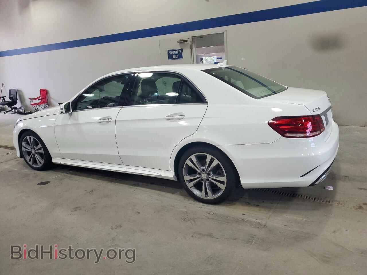 2014 MERCEDES-BENZ E-CLASS - VIN: WDDHF5KB3EA875061 - Фото 2