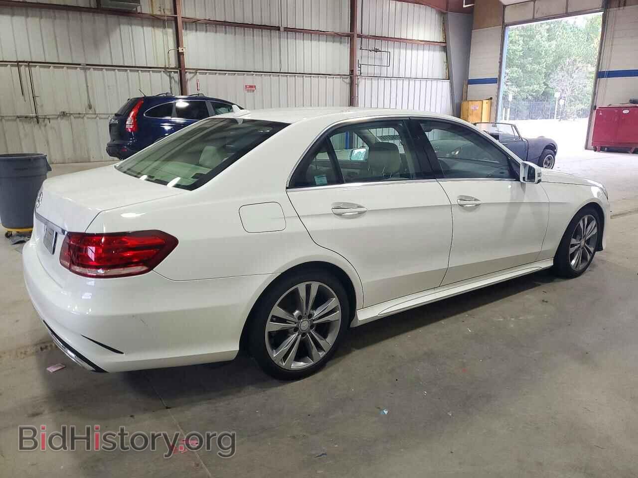 2014 MERCEDES-BENZ E-CLASS - VIN: WDDHF5KB3EA875061 - Фото 3