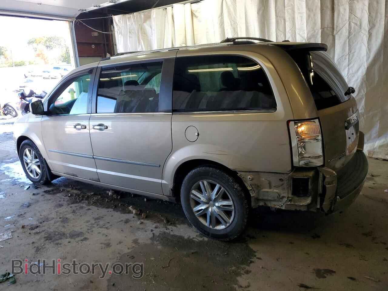 2008 Chrysler MINIVAN (VIN 2A8HR64X88R645928) — photo 2 of 13