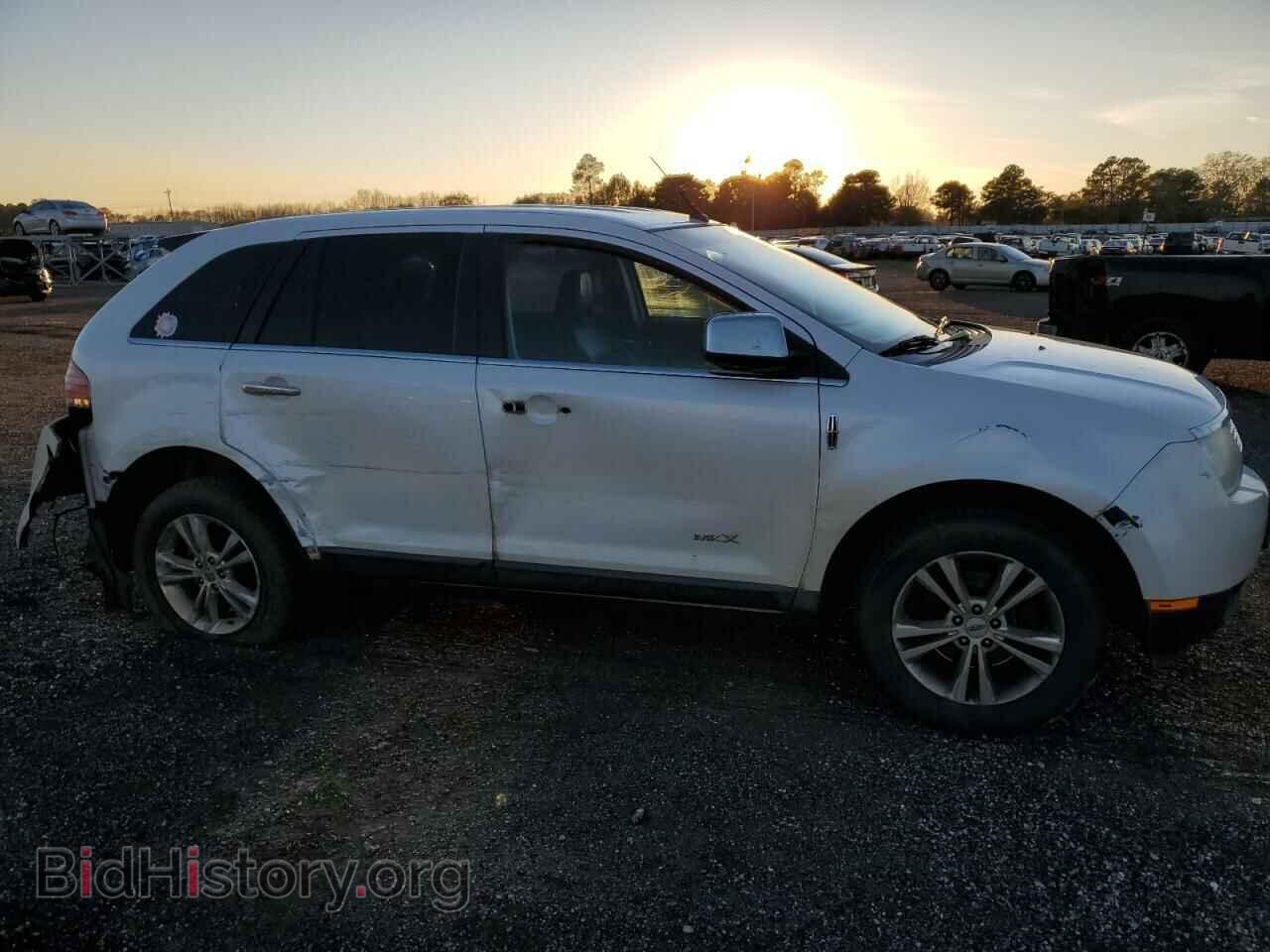2010 LINCOLN MKX - VIN: 2LMDJ6JC9ABJ24889 - Фото 4