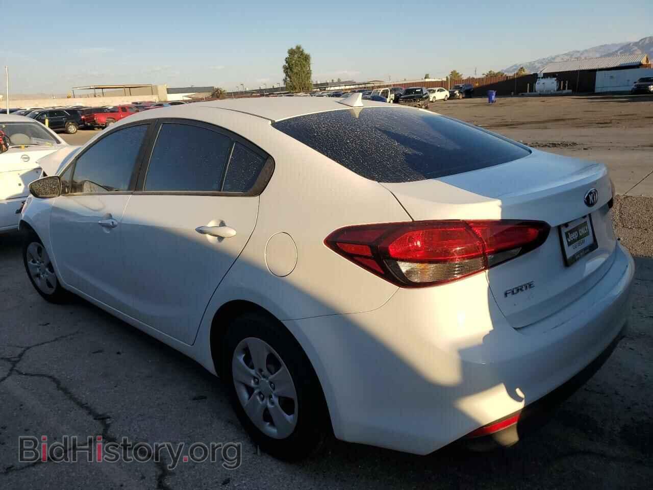 2018 KIA FORTE - VIN: 3KPFK4A72JE229618 - Фото 2