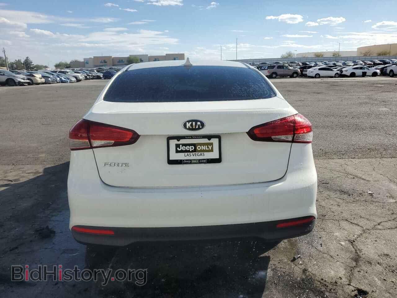 2018 KIA FORTE - VIN: 3KPFK4A72JE229618 - Фото 6
