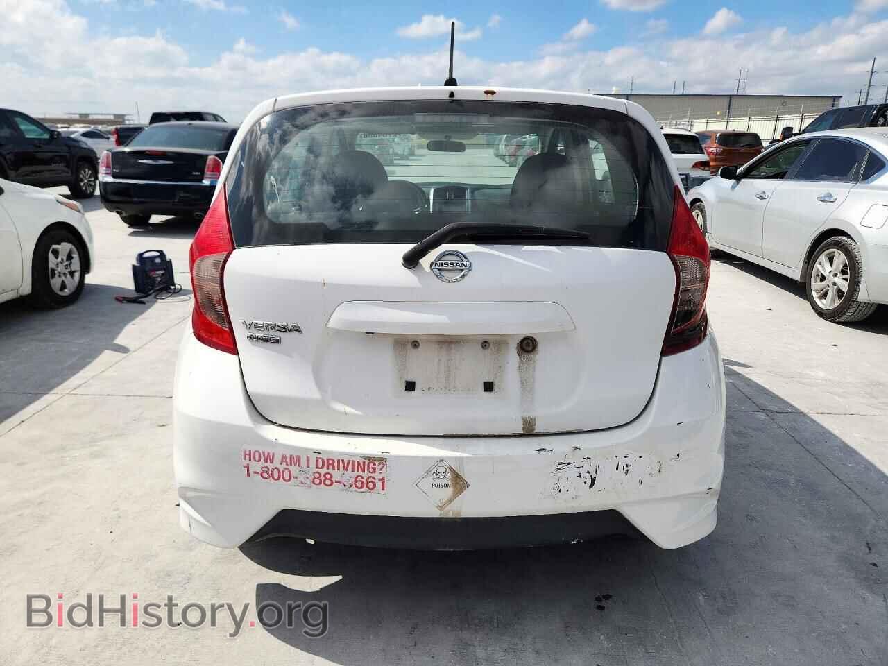 2019 Nissan VERSA (VIN 3N1CE2CP3KL356700) — photo 6 of 12