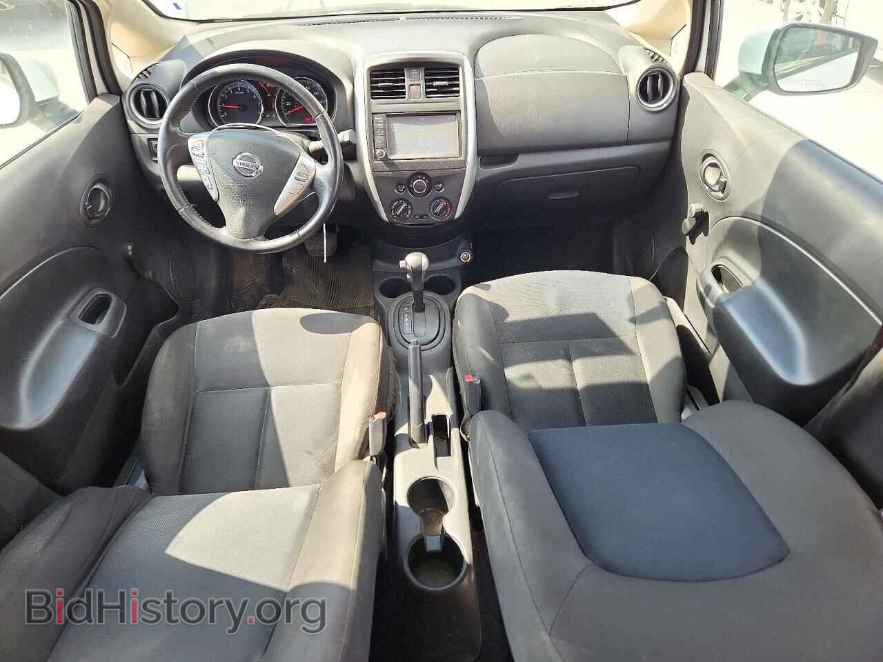 2019 Nissan VERSA (VIN 3N1CE2CP3KL356700) — photo 8 of 12