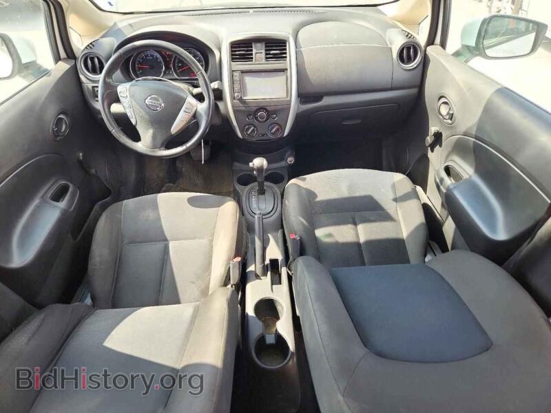 2019 Nissan VERSA (VIN 3N1CE2CP3KL356700) — photo 8 of 12