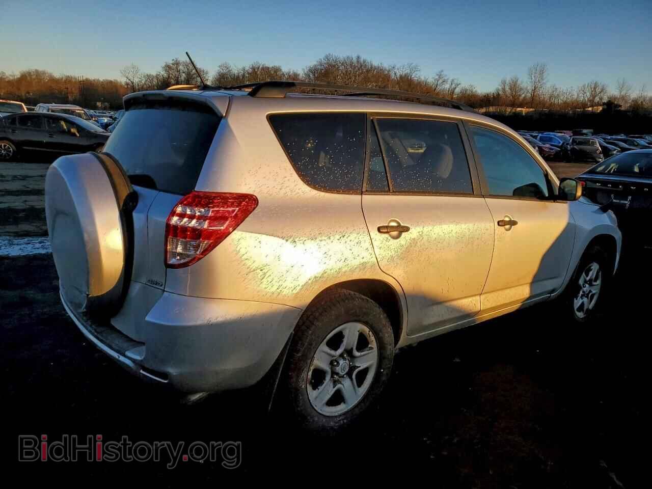 2010 TOYOTA RAV4 - VIN: 2T3BF4DVXAW059087 - Фото 3