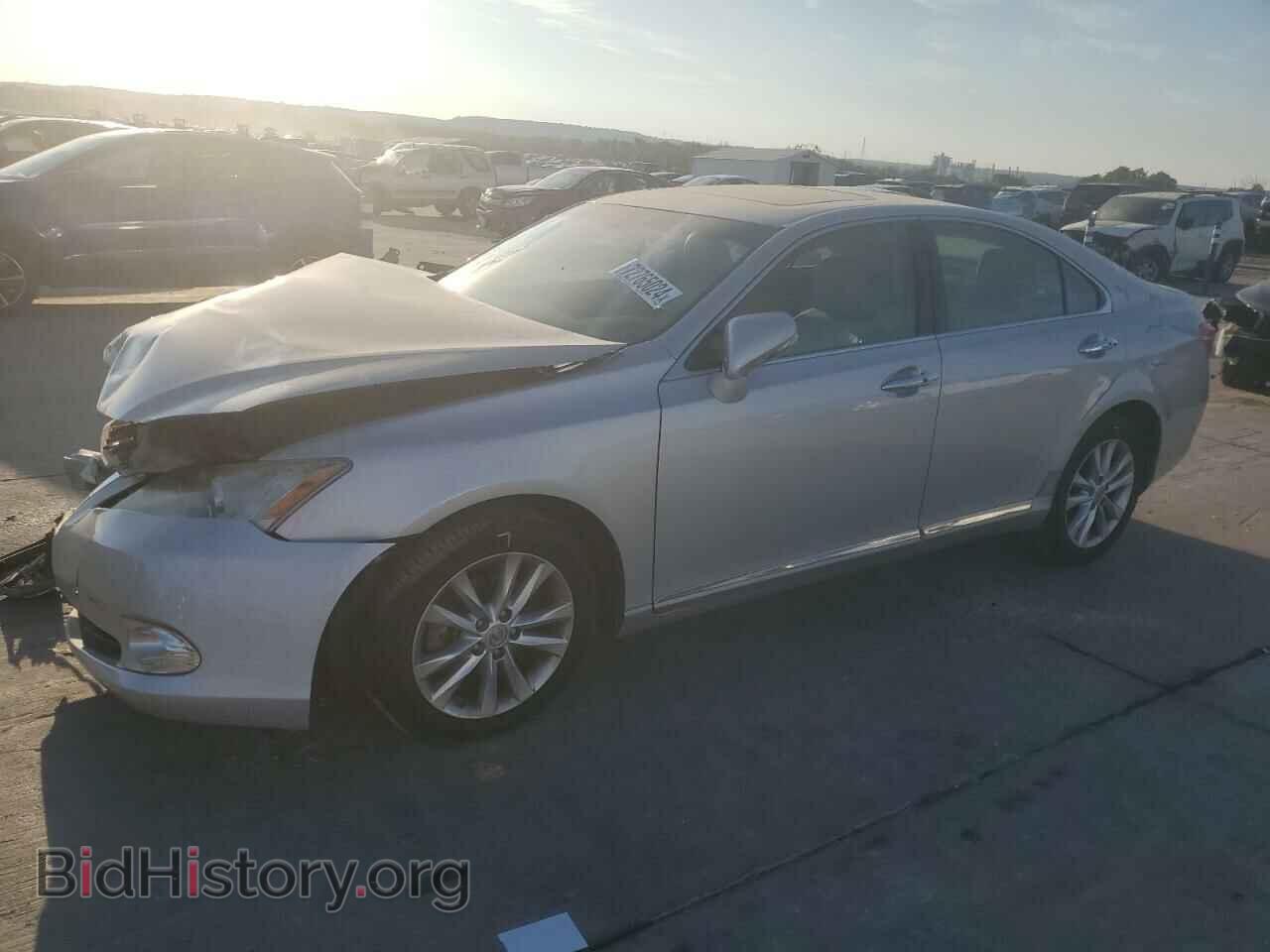 Photo JTHBK1EG1B2450132 - LEXUS ES350 2011