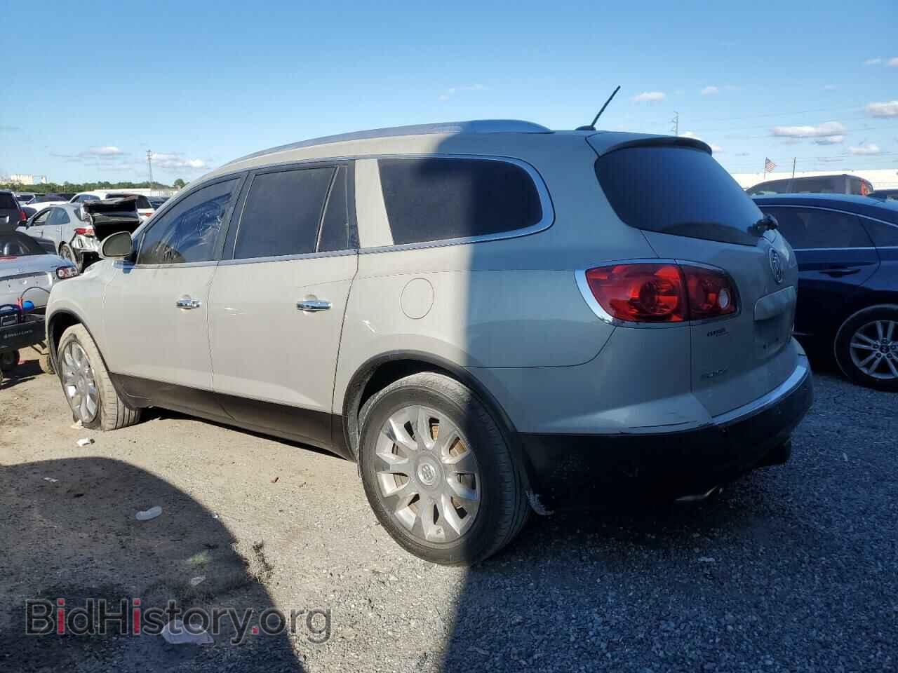 2011 BUICK ENCLAVE - VIN: 5GAKRCED0BJ285938 - Фото 2