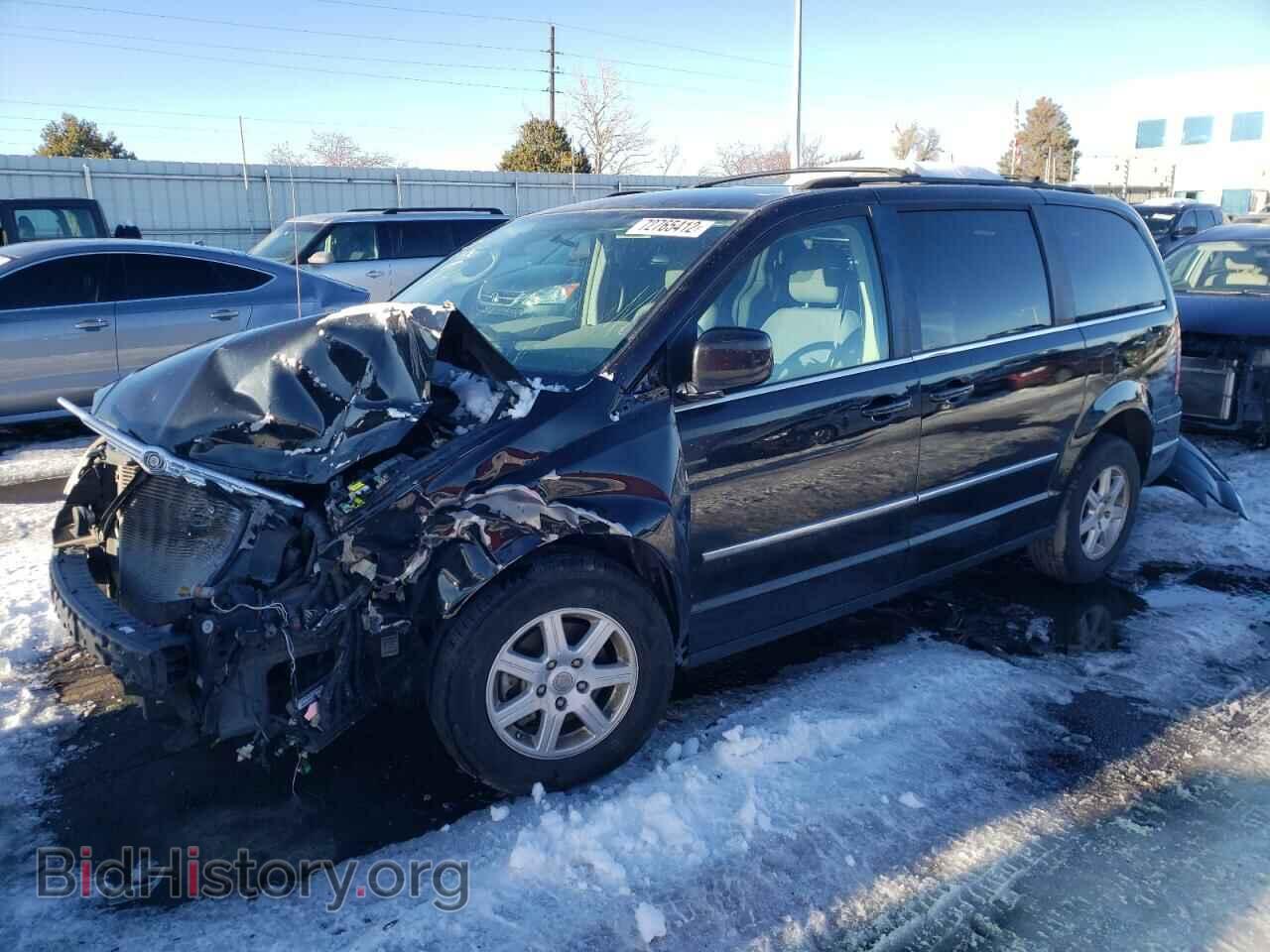 Photo 2A4RR5DX8AR405915 - CHRYSLER MINIVAN 2010