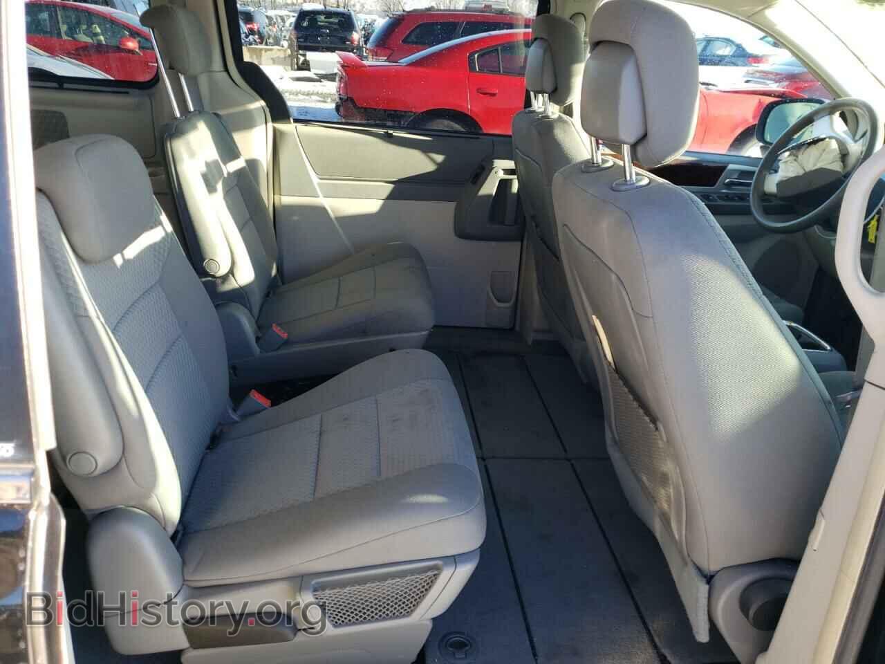 2010 CHRYSLER MINIVAN - VIN: 2A4RR5DX8AR405915 - Фото 11