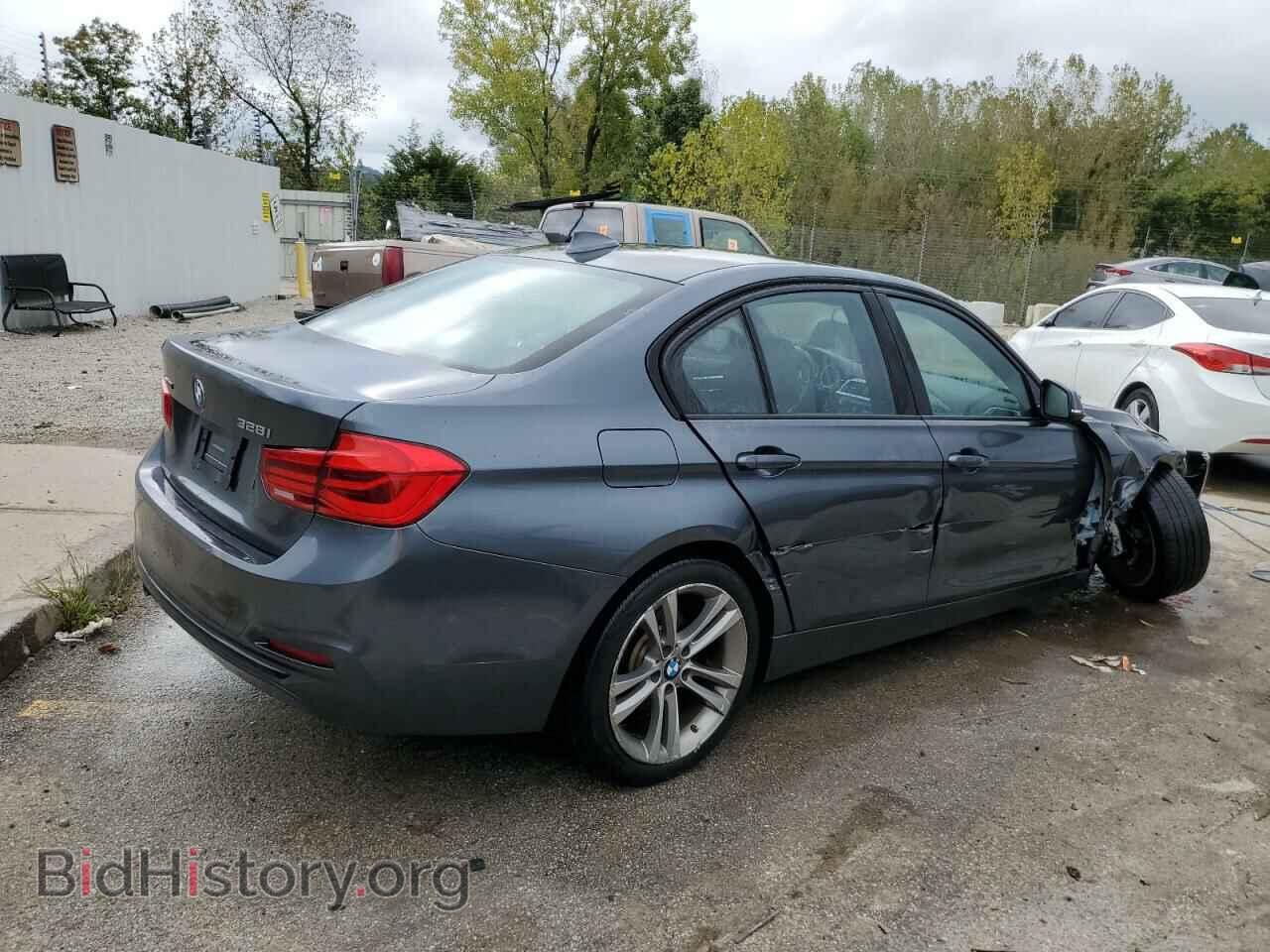 2016 BMW 3 SERIES - VIN: WBA8E3G56GNU38569 - Фото 3