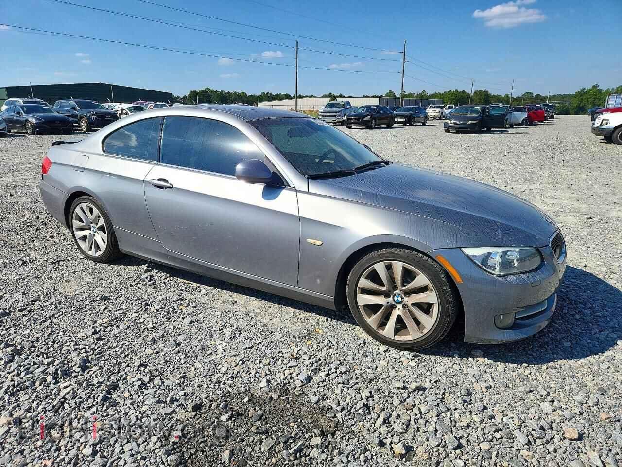 2011 BMW 3 SERIES - VIN: WBAKE3C54BE769249 - Photo 4