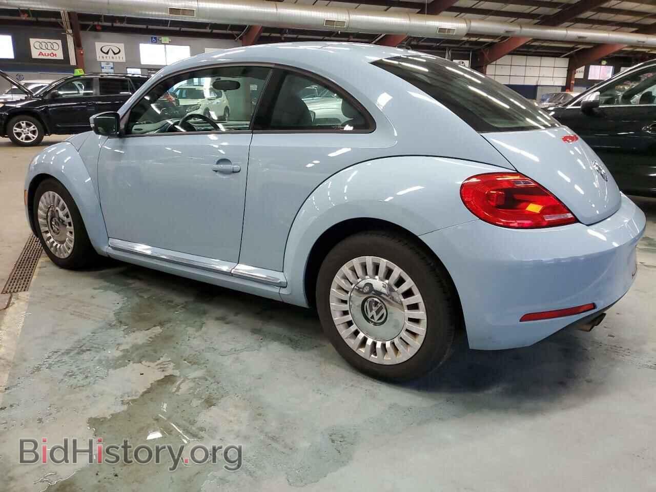 2013 VOLKSWAGEN BEETLE - VIN: 3VWJP7AT3DM685533 - Фото 2