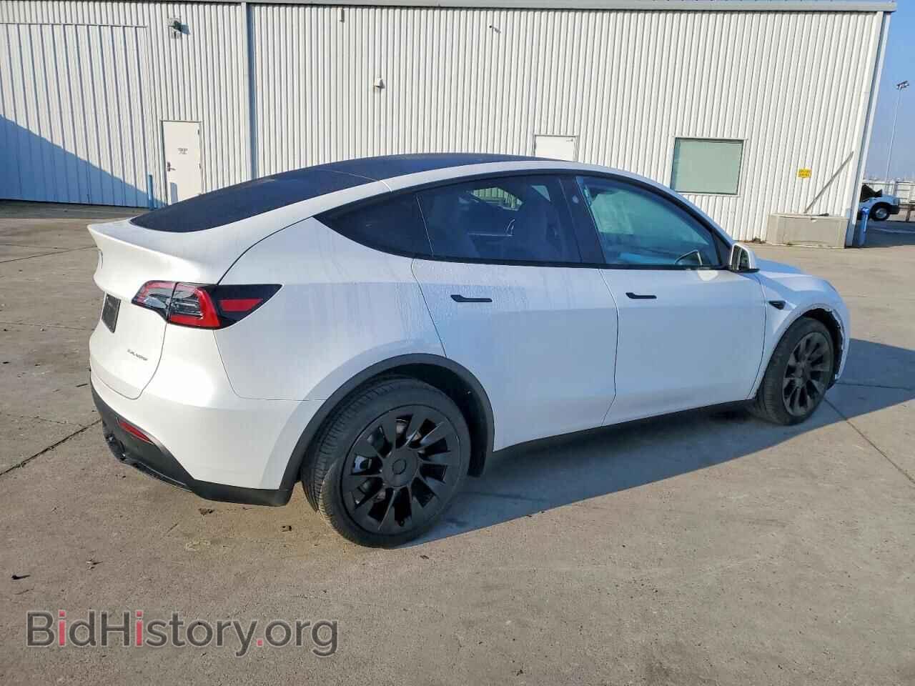 2025 TESLA MODEL Y - VIN: 7SAYGDEE4SF296660 - Photo 3