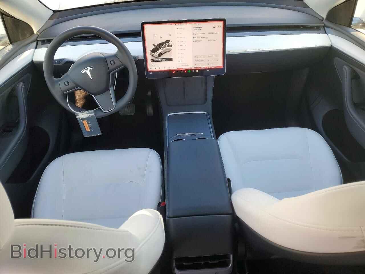 2025 TESLA MODEL Y - VIN: 7SAYGDEE4SF296660 - Photo 8