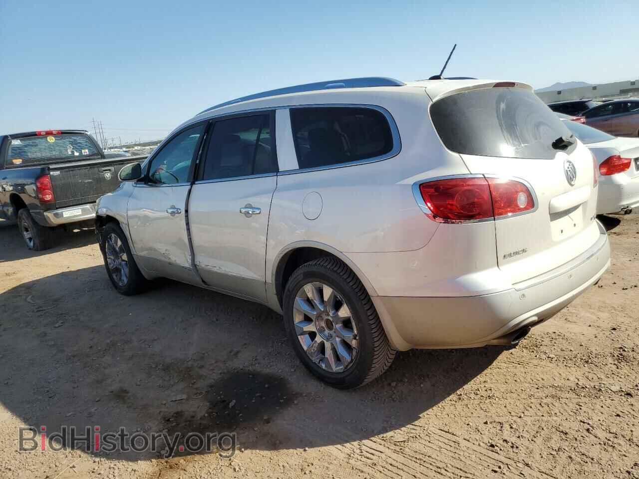 2011 BUICK ENCLAVE - VIN: 5GAKRCED4BJ358230 - Фото 2