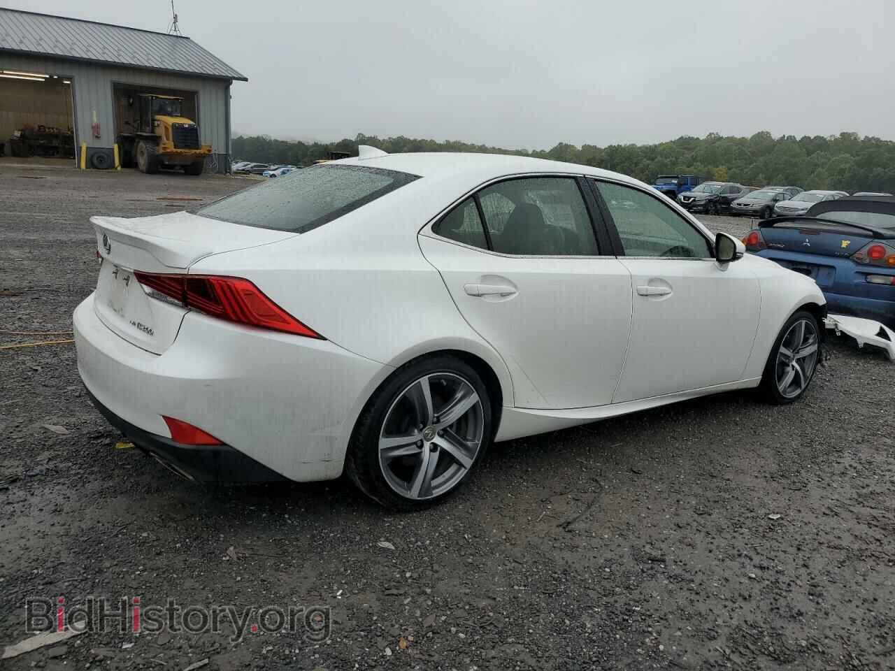 2018 LEXUS IS - VIN: JTHC81D28J5028879 - Фото 3