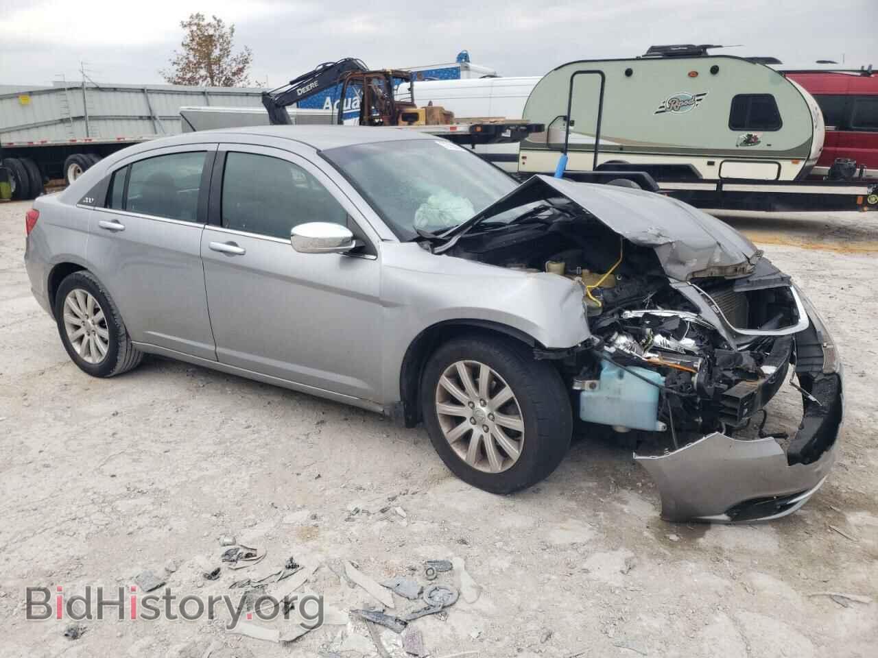 2013 CHRYSLER 200 - VIN: 1C3CCBCG9DN674573 - Фото 4