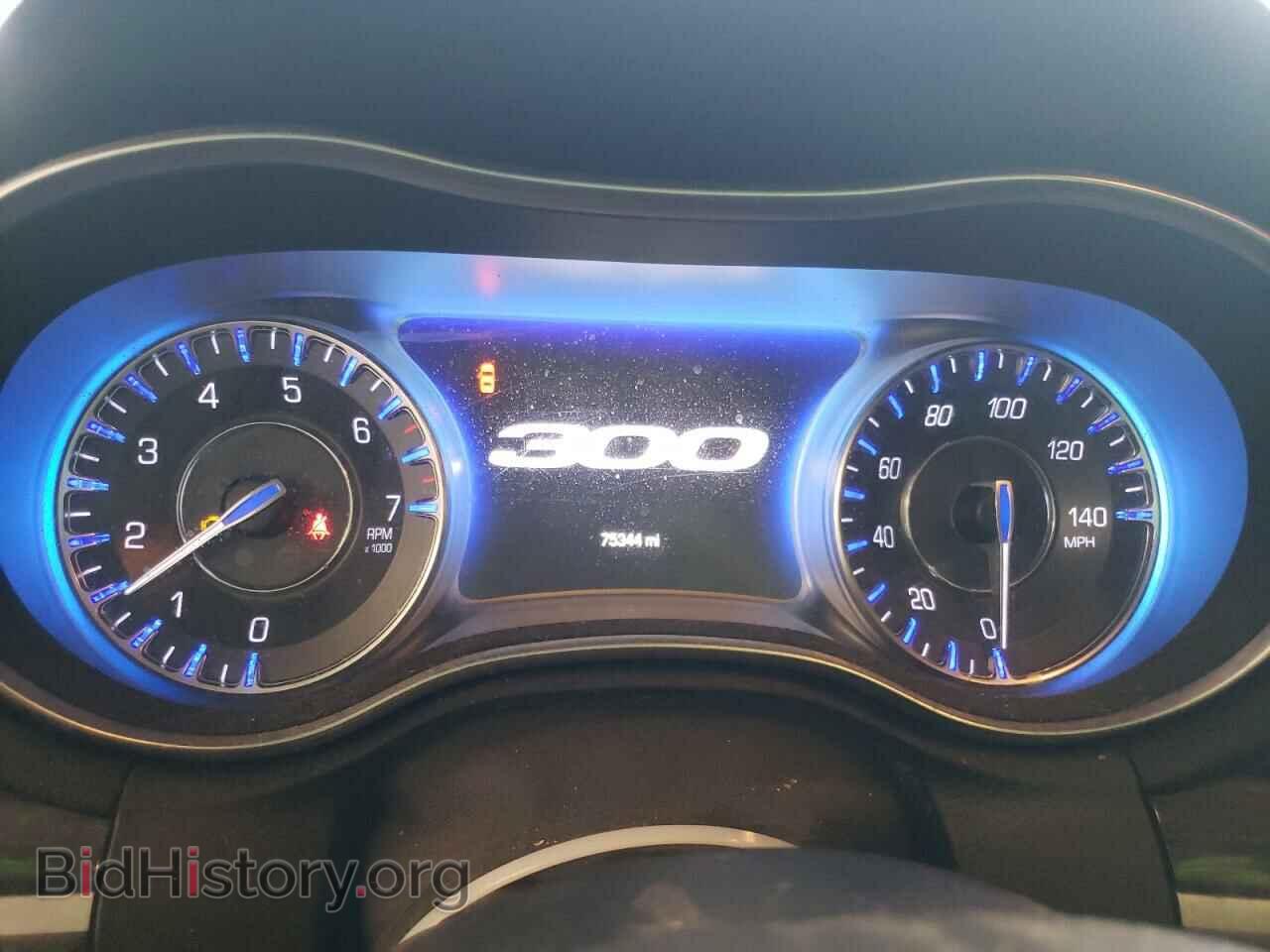 2015 CHRYSLER 300 - VIN: 2C3CCAAG7FH931710 - Фото 9