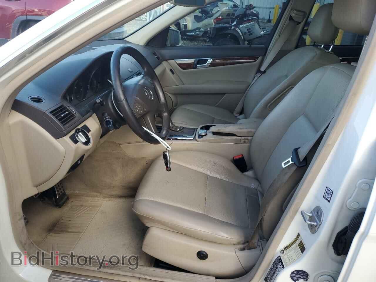 2011 MERCEDES-BENZ C-CLASS - VIN: WDDGF8BB4BF646724 - Фото 7