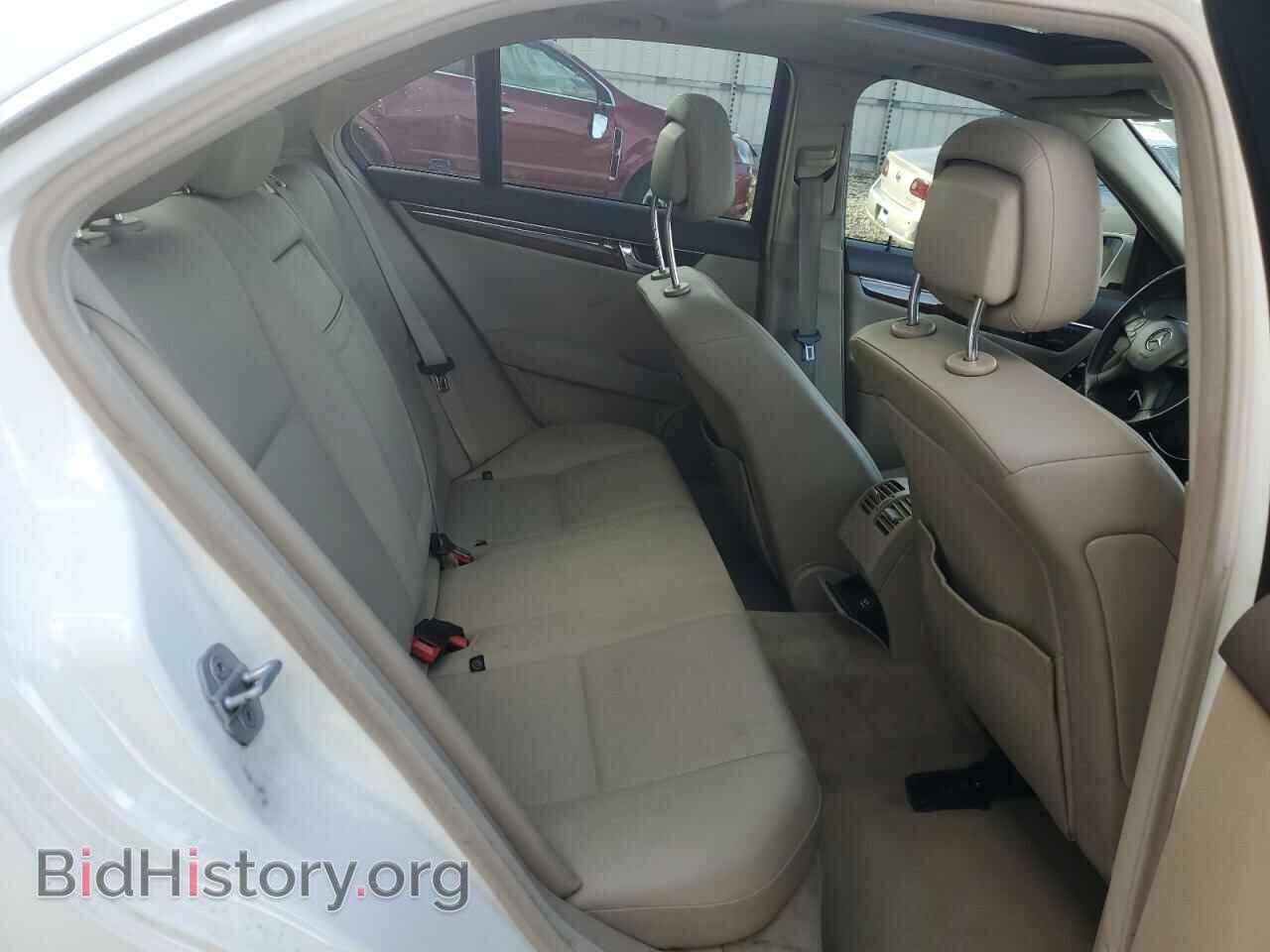 2011 MERCEDES-BENZ C-CLASS - VIN: WDDGF8BB4BF646724 - Фото 10
