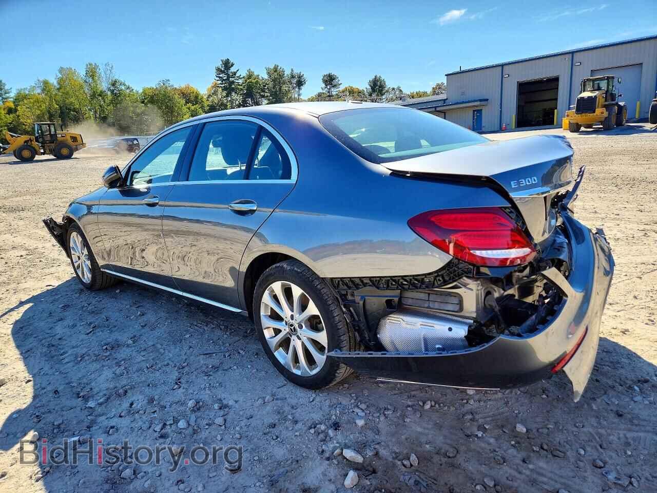 2019 MERCEDES-BENZ E-CLASS - VIN: WDDZF4KB4KA566287 - Photo 2
