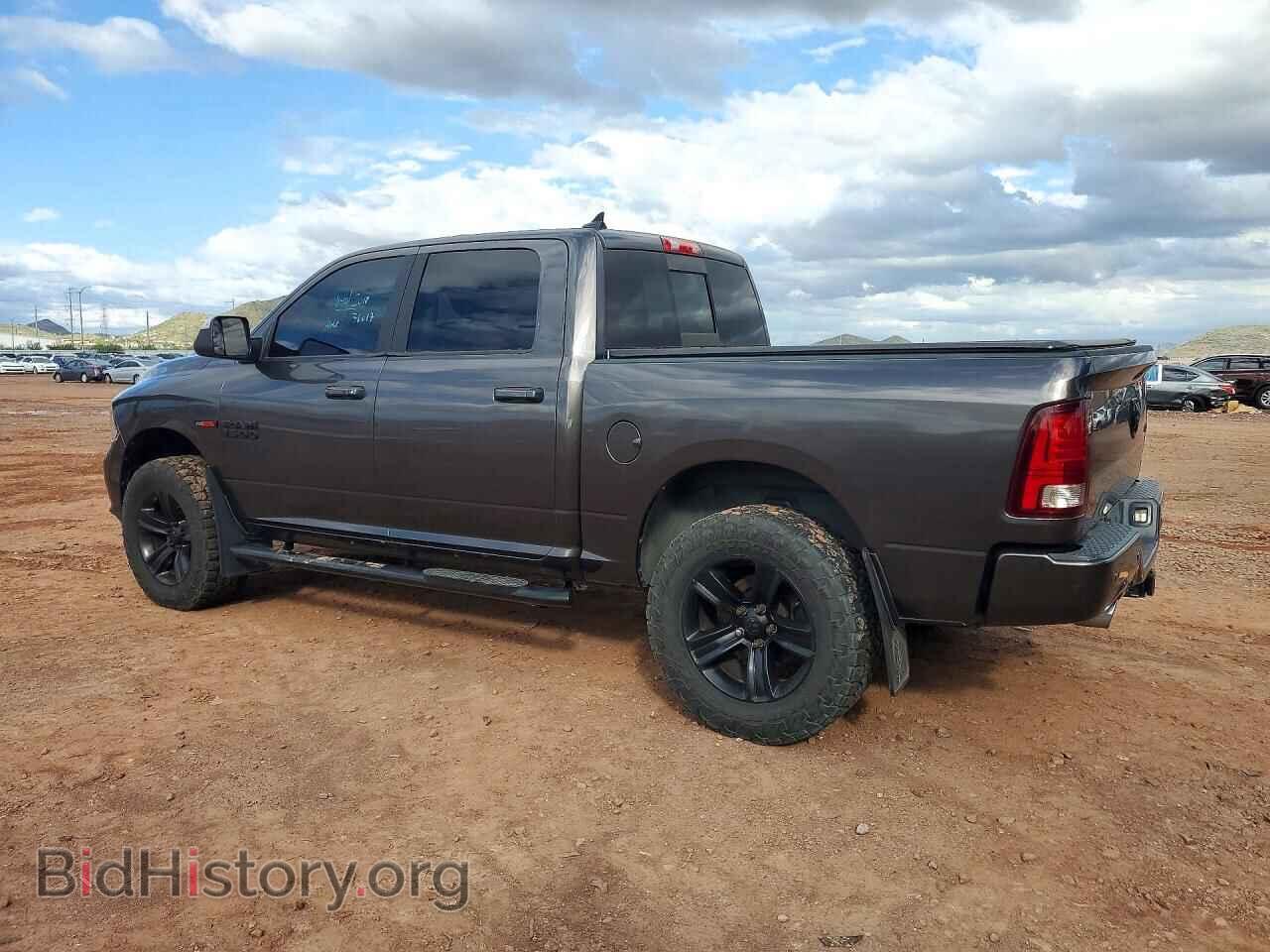 2018 RAM 1500 - VIN: 1C6RR7MM0JS279496 - Фото 2