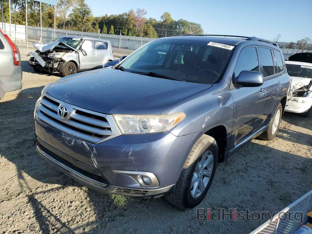 Photo 5TDZK3EH0BS049720 - TOYOTA HIGHLANDER 2011