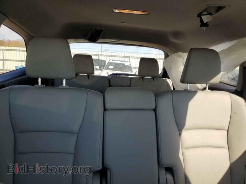 2018 Honda PILOT (VIN 5FNYF6H71JB063617) — фото 10 из 13