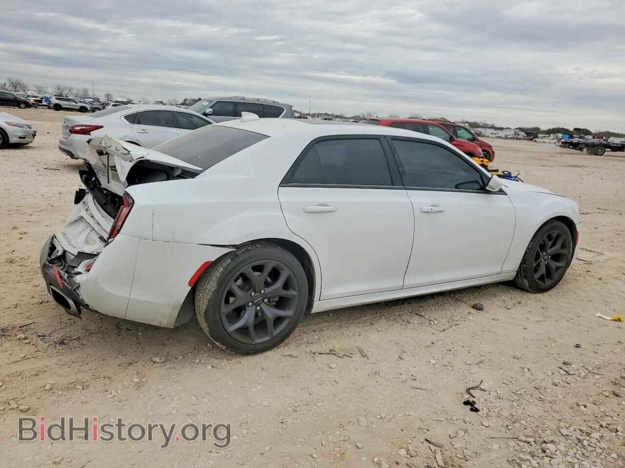 2021 CHRYSLER 300 - VIN: 2C3CCABT7MH562890 - Фото 3