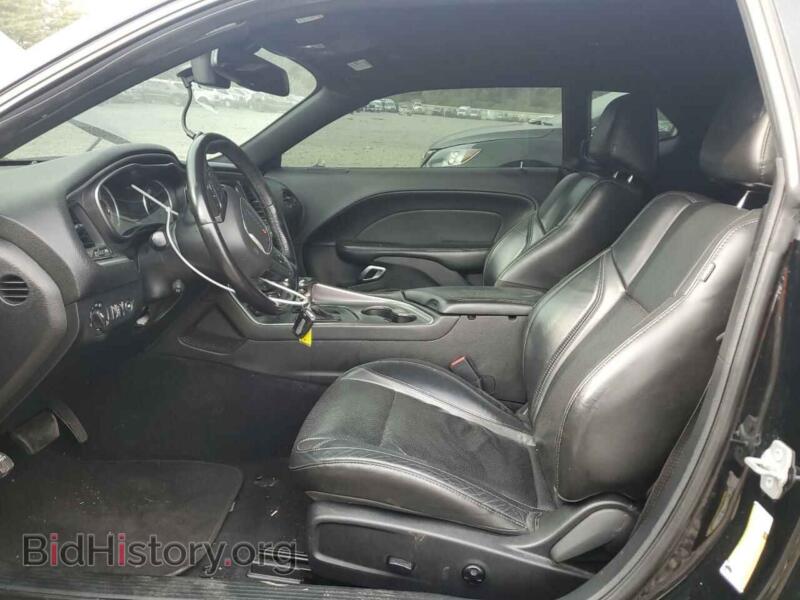 2019 Dodge CHALLENGER (VIN 2C3CDZAG2KH759172) — photo 7 of 12
