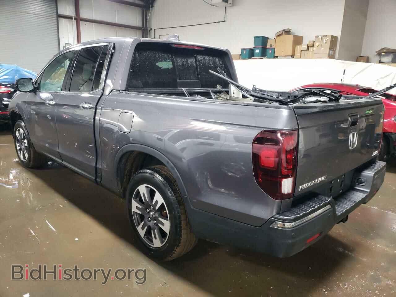 2019 HONDA RIDGELINE - VIN: 5FPYK3F75KB028861 - Фото 2