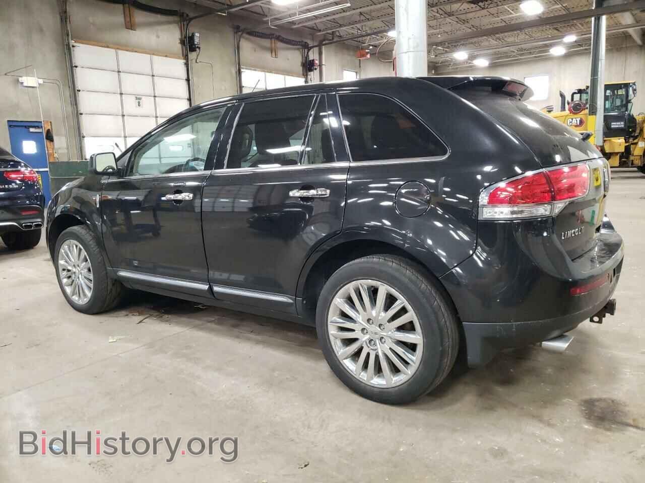 2011 LINCOLN MKX - VIN: 2LMDJ8JK1BBJ07041 - Фото 2