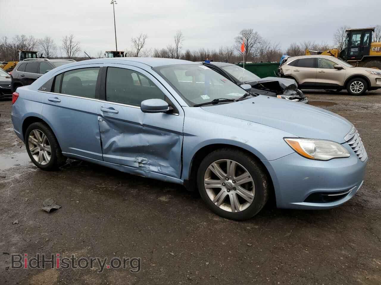 2012 CHRYSLER 200 - VIN: 1C3CCBBB1CN176811 - Photo 4