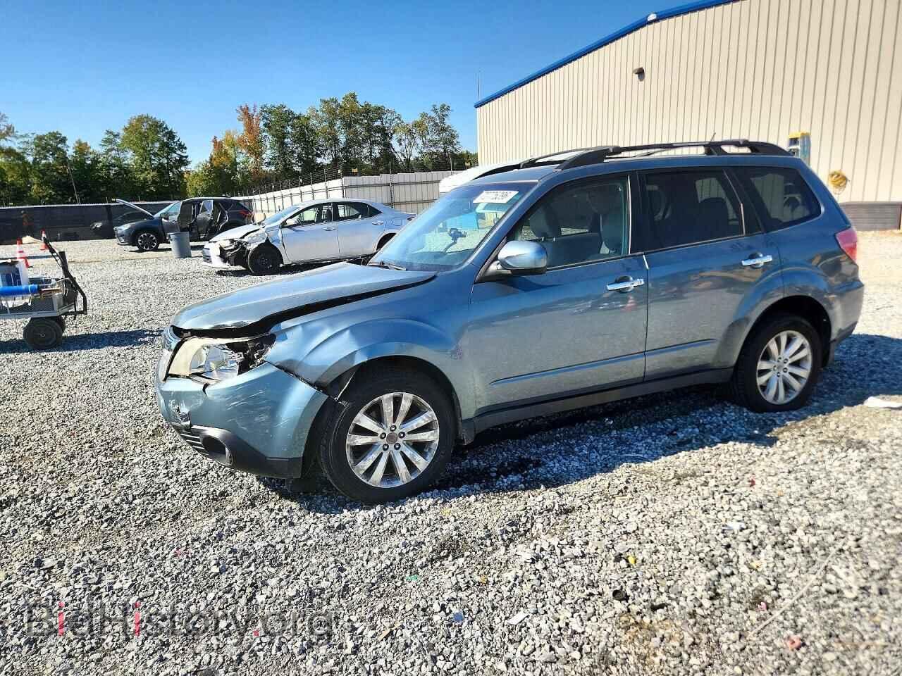 2013 Subaru FORESTER 2.5X Premium (VIN JF2SHADC2DH442007) — photo 1 of 13, Copart, damage: front end
