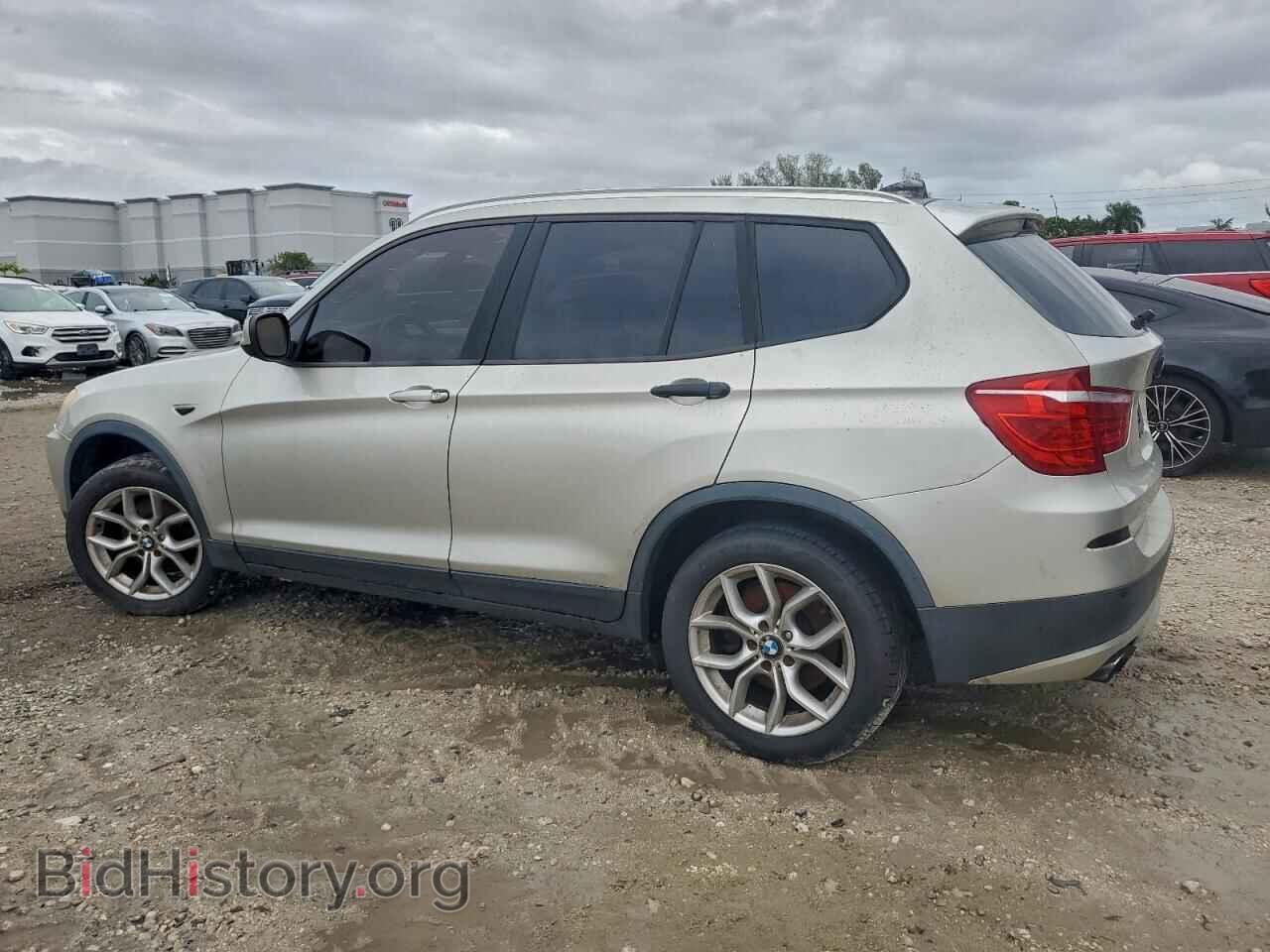 2011 BMW X3 - VIN: 5UXWX7C55BL734395 - Фото 2