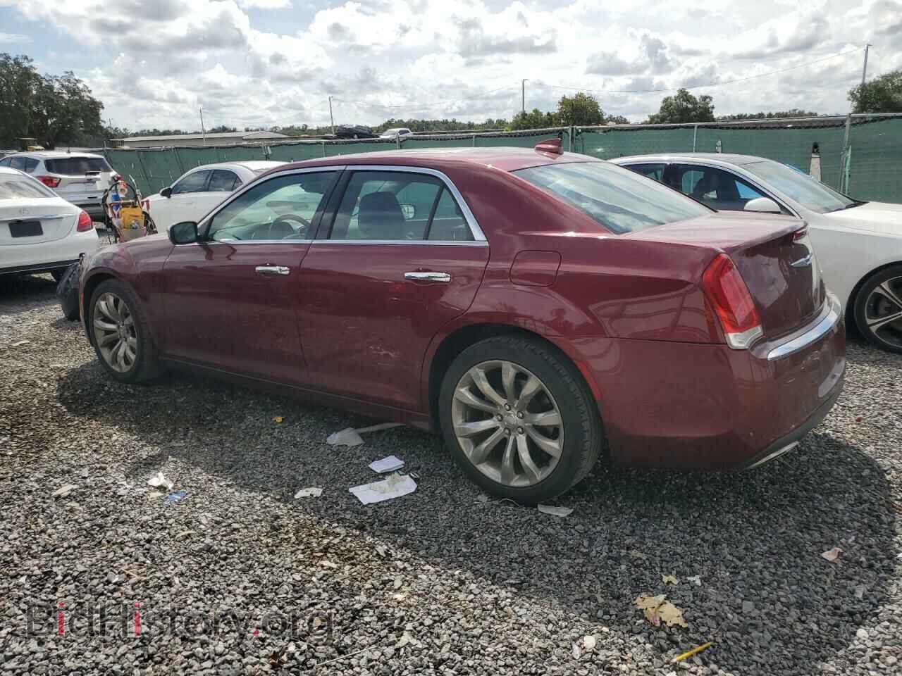 2019 CHRYSLER 300 - VIN: 2C3CCAEG1KH559947 - Фото 2