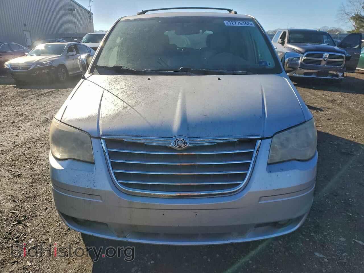 2008 CHRYSLER MINIVAN - VIN: 2A8HR54P28R731195 - Фото 5